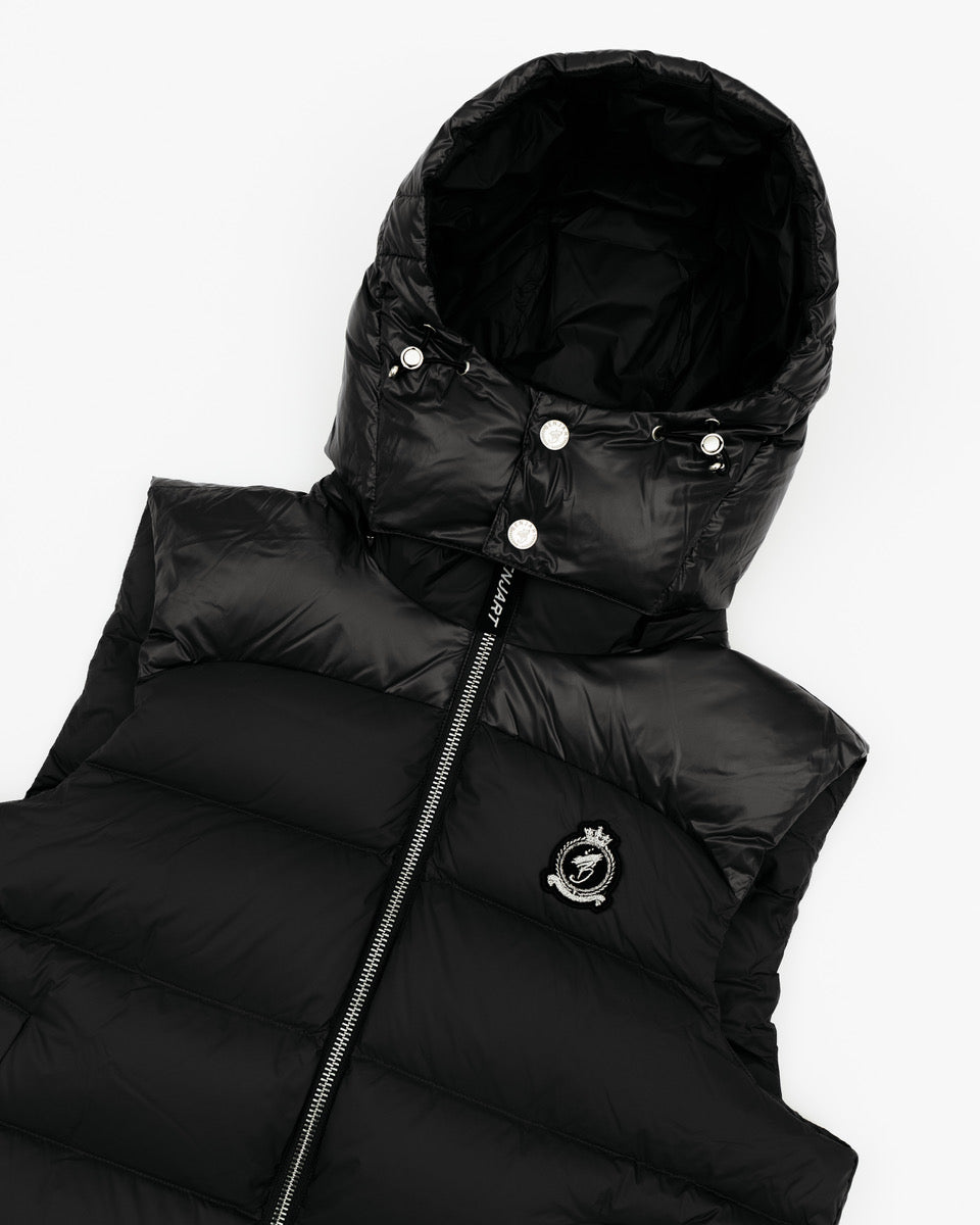 Benjart HRH Hooded Gilet in black, side view