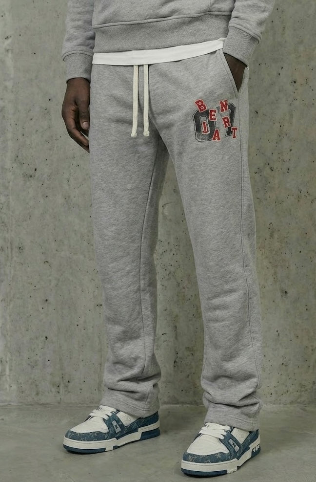 Benjart Scatter Joggers in grey, side view