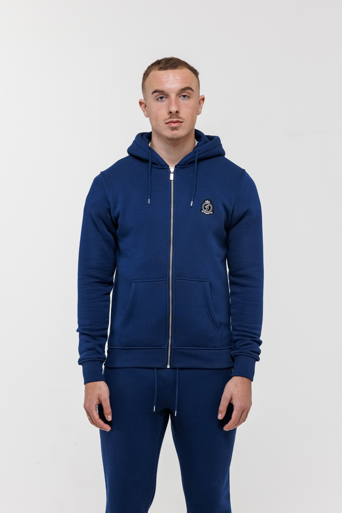 Benjart HRH Classic Zip Hood in navy blue, side view