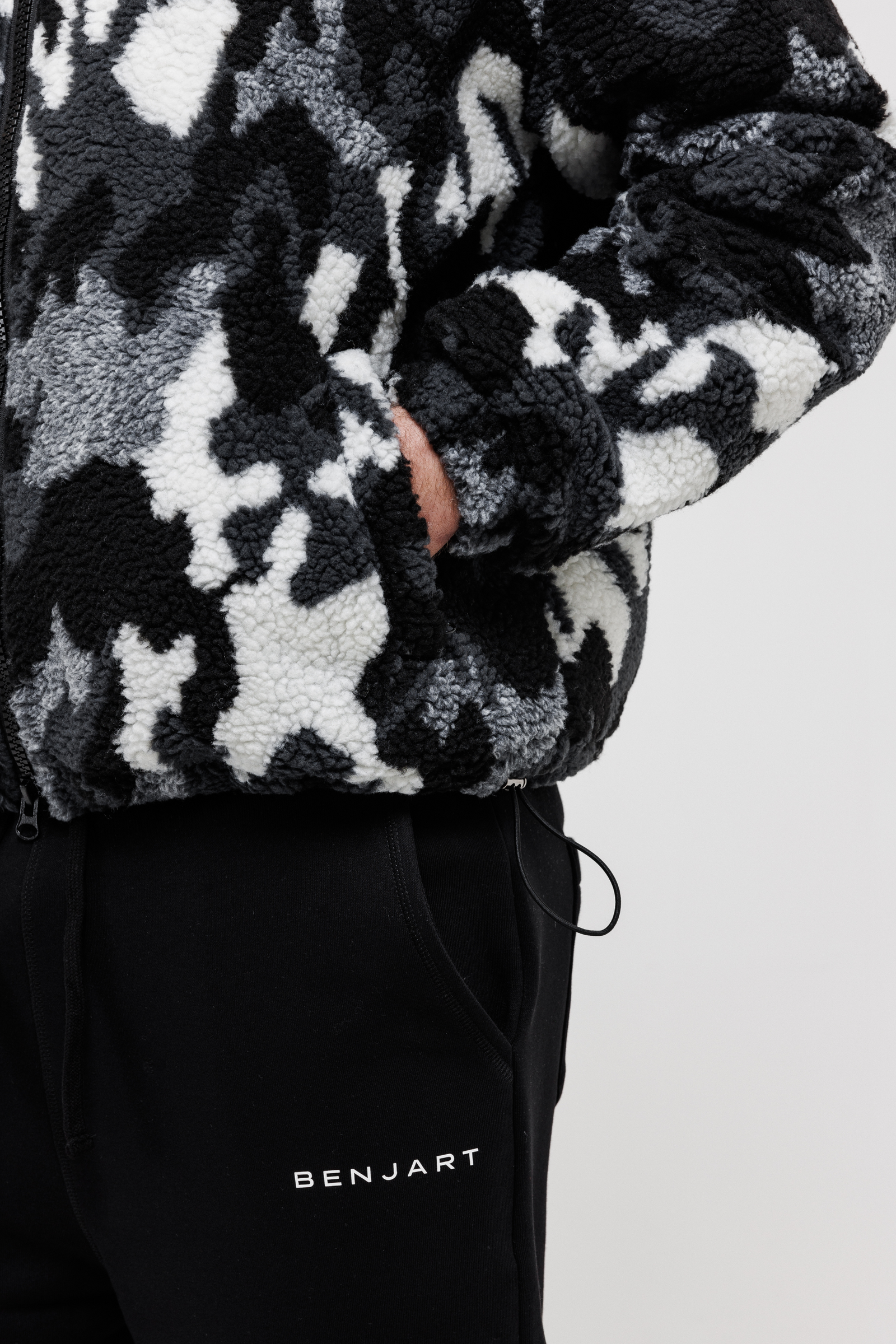 Camo Sherpa Zip Jacket - Black/White – Benjart
