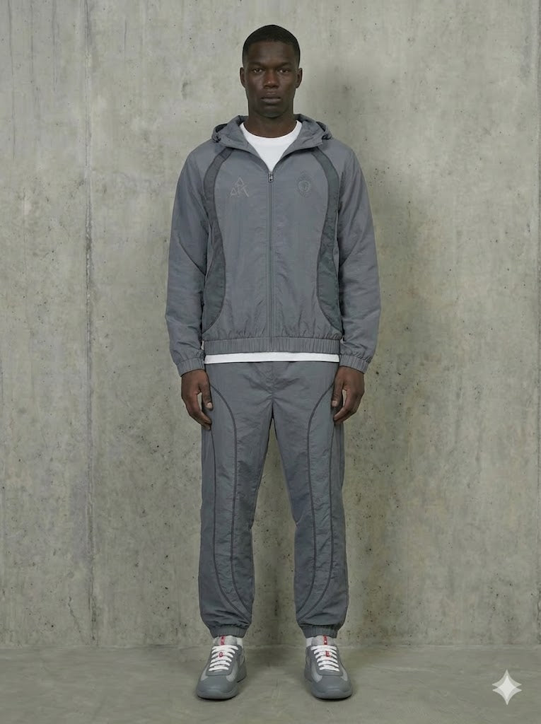 Benjart ART FC Shell Hood in grey, logo detail