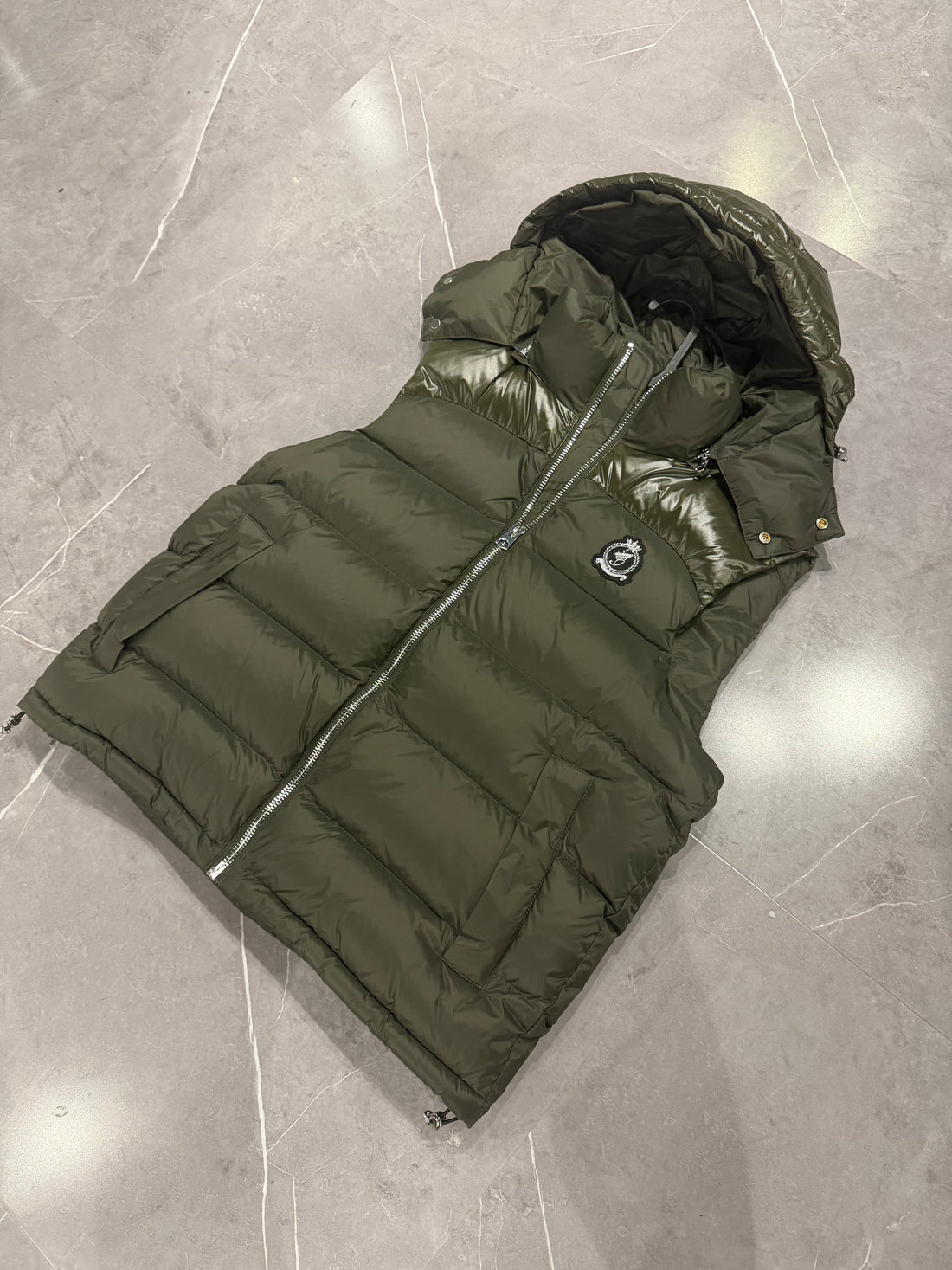 Olive Body warmer (Medium)