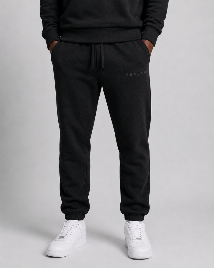 Benjart Blanks Joggers in black, front view