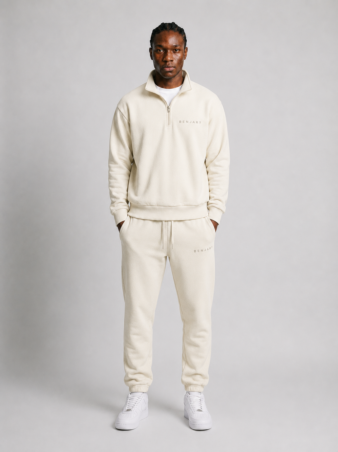 Benjart Blanks Joggers in cream, side view