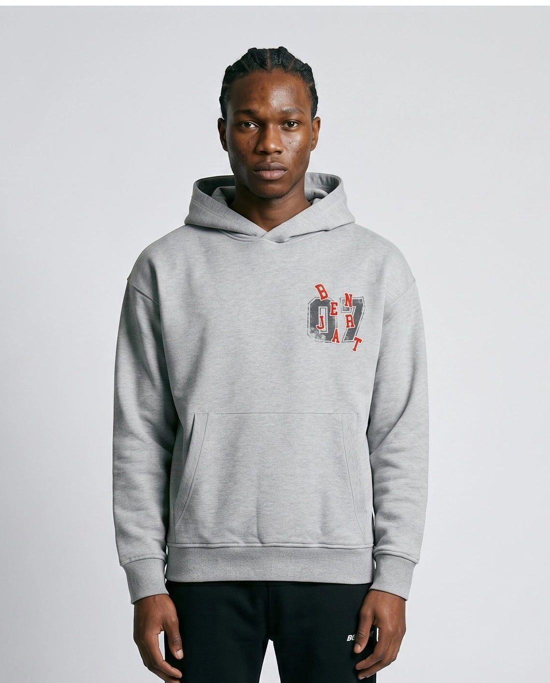 Benjart Scatter Hood in grey, front view