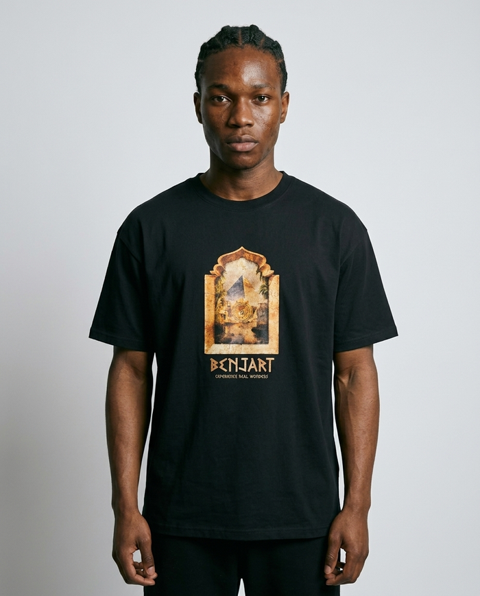 Pyramid T-shirt - Black
